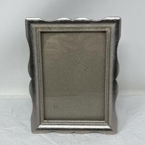Nicole Miller Home Frame Silver Tone Metal for 4x6” Photo Picture Textured